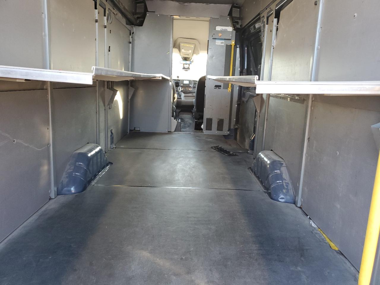 2020 Ford Transit Delivery Van VIN: 1FTBR3X8XLKA87118 Lot: 90246815