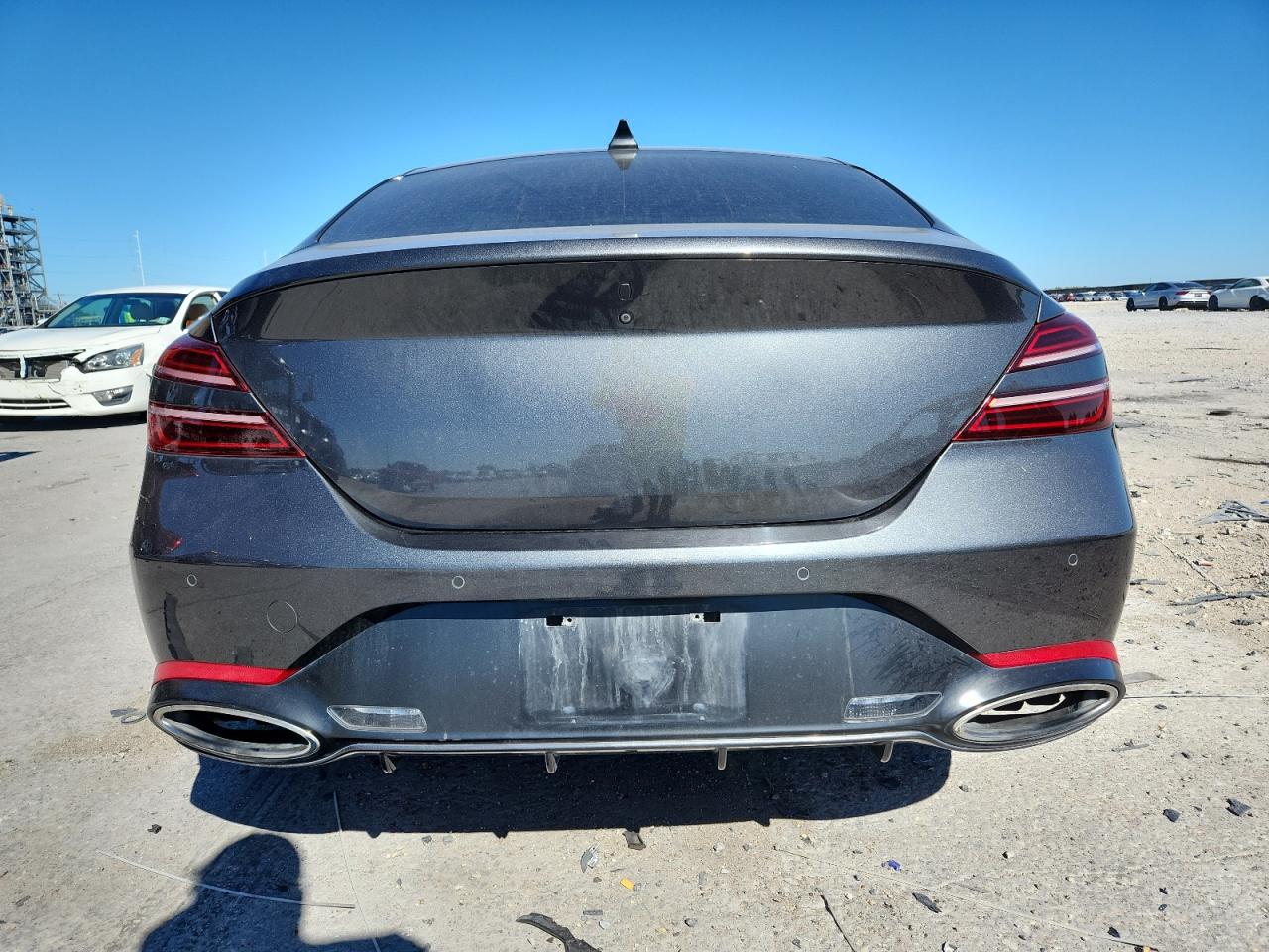 2022 Genesis G70 Base VIN: KMTG54TE6NU085037 Lot: 90705025