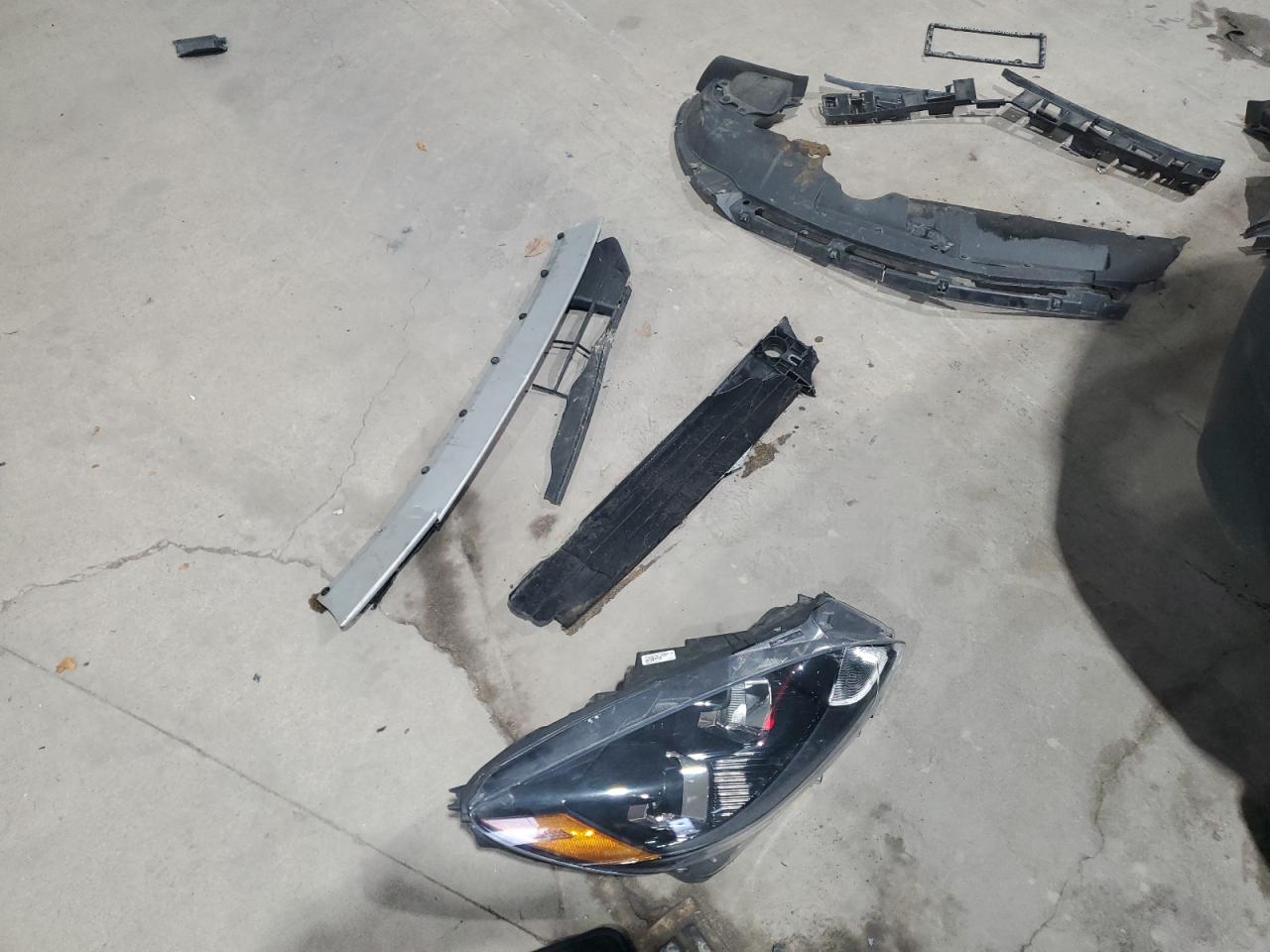 2021 Ford Escape S VIN: 1FMCU9F60MUA48917 Lot: 93255595