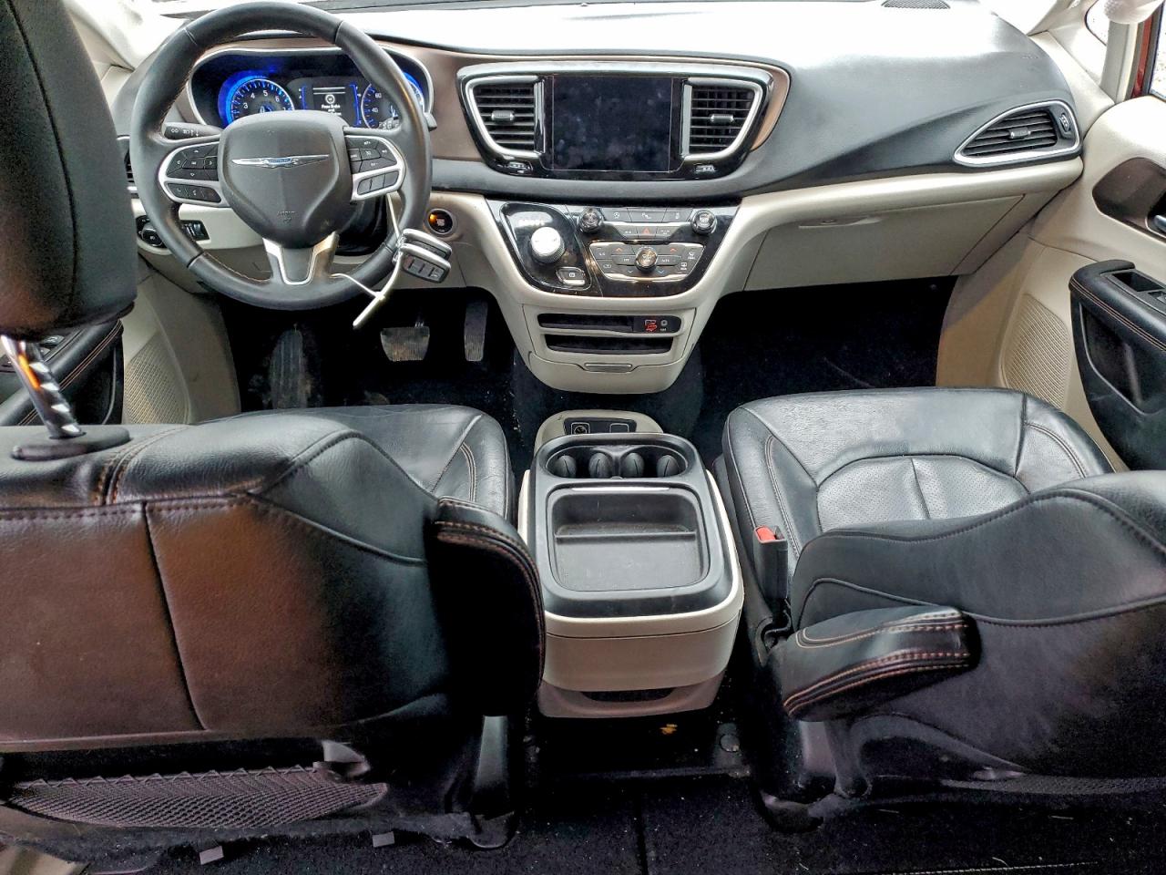 2018 Chrysler Pacifica Touring L VIN: 2C4RC1BG0JR261487 Lot: 93425645