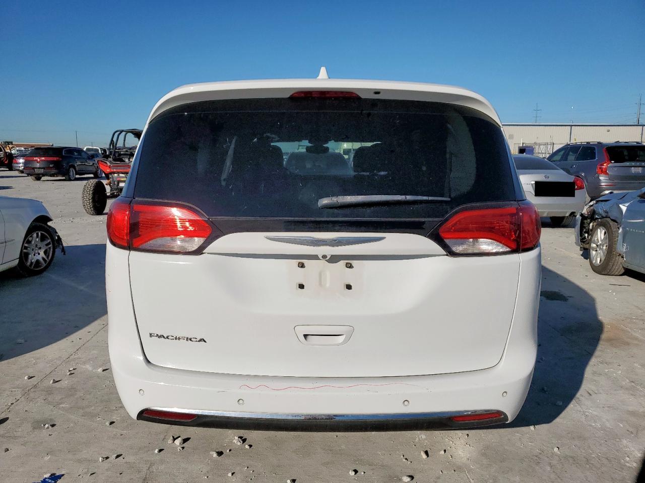 2017 Chrysler Pacifica Touring L VIN: 2C4RC1BGXHR796028 Lot: 90458715