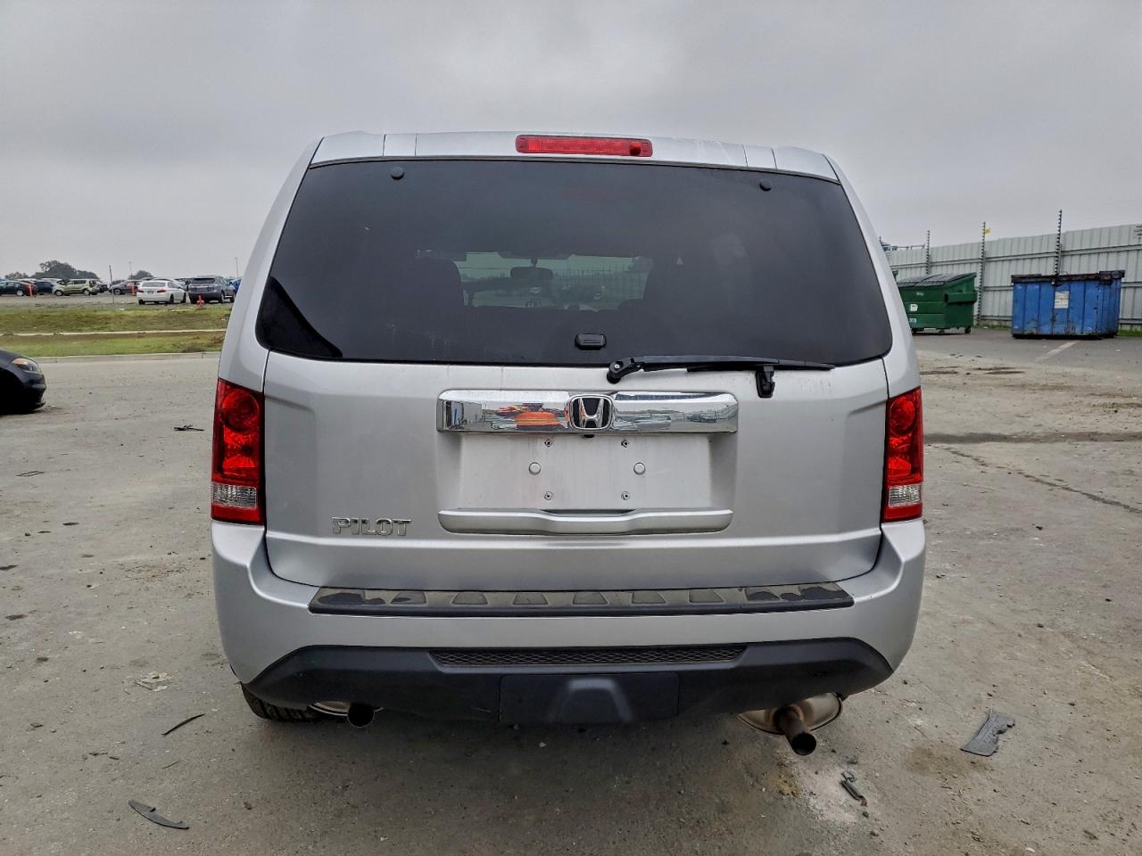 2015 Honda Pilot Lx VIN: 5FNYF3H26FB016464 Lot: 94676545