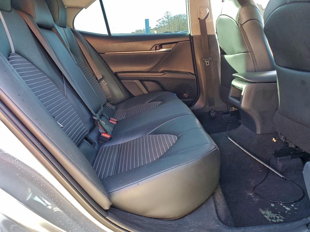 2019 Toyota Camry L VIN: 4T1B11HK4KU215180 Lot: 94165885