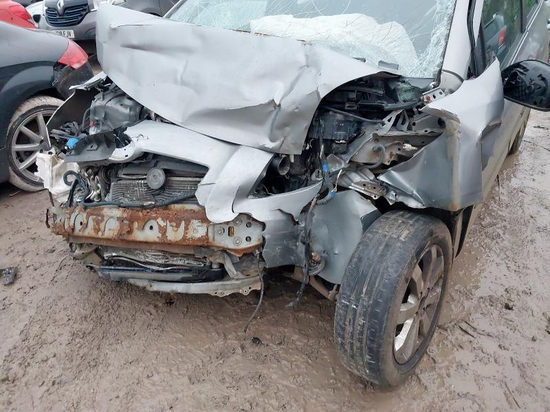 2008 TOYOTA YARIS TR