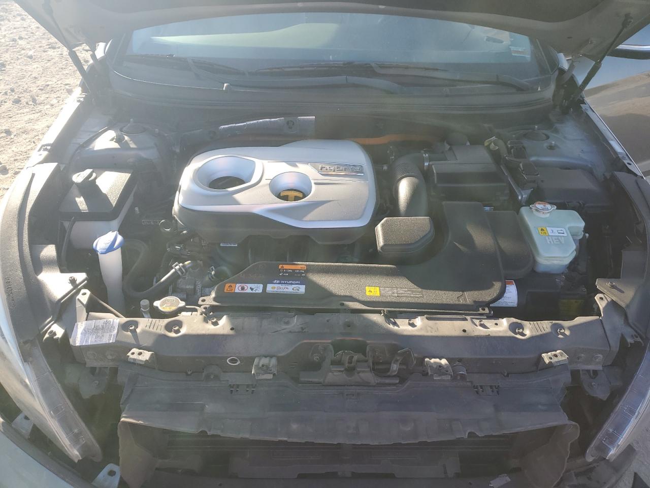 2017 Hyundai Sonata Hybrid VIN: KMHE24L34HA072155 Lot: 90668025