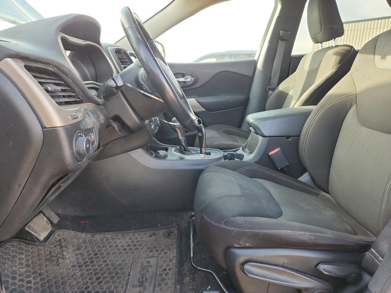 2018 Jeep Cherokee Latitude VIN: 1C4PJMCX0JD516204 Lot: 92529375