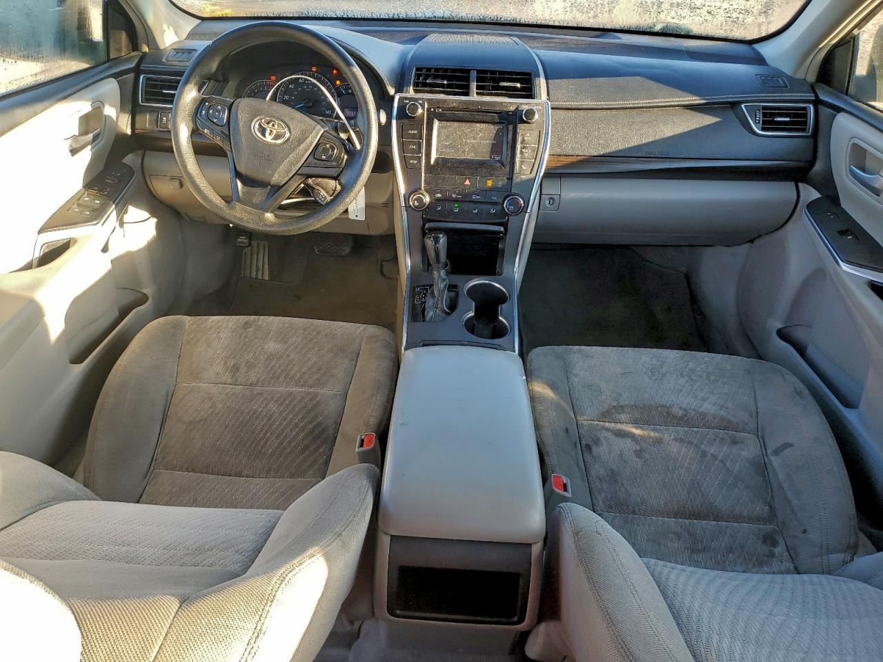 2015 Toyota Camry Le VIN: 4T1BF1FK7FU888233 Lot: 94036575