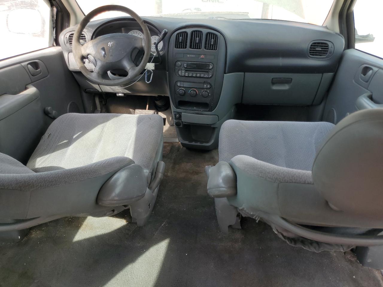 2005 Dodge Caravan Se VIN: 1D4GP25B25B428375 Lot: 91076195
