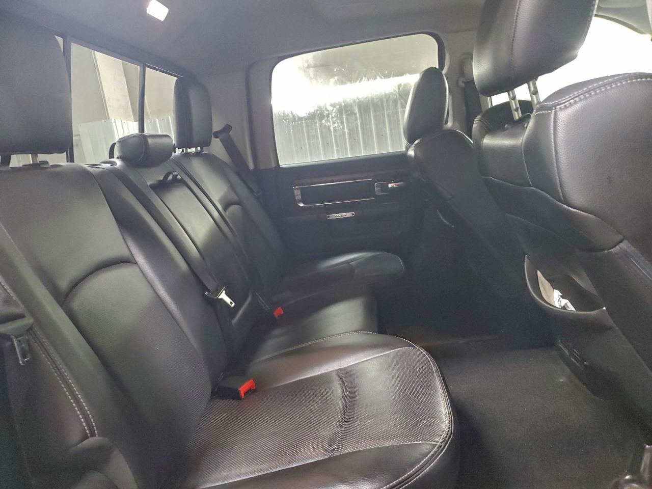 2015 Ram 1500 Laramie VIN: 1C6RR7NT3FS642130 Lot: 94246915