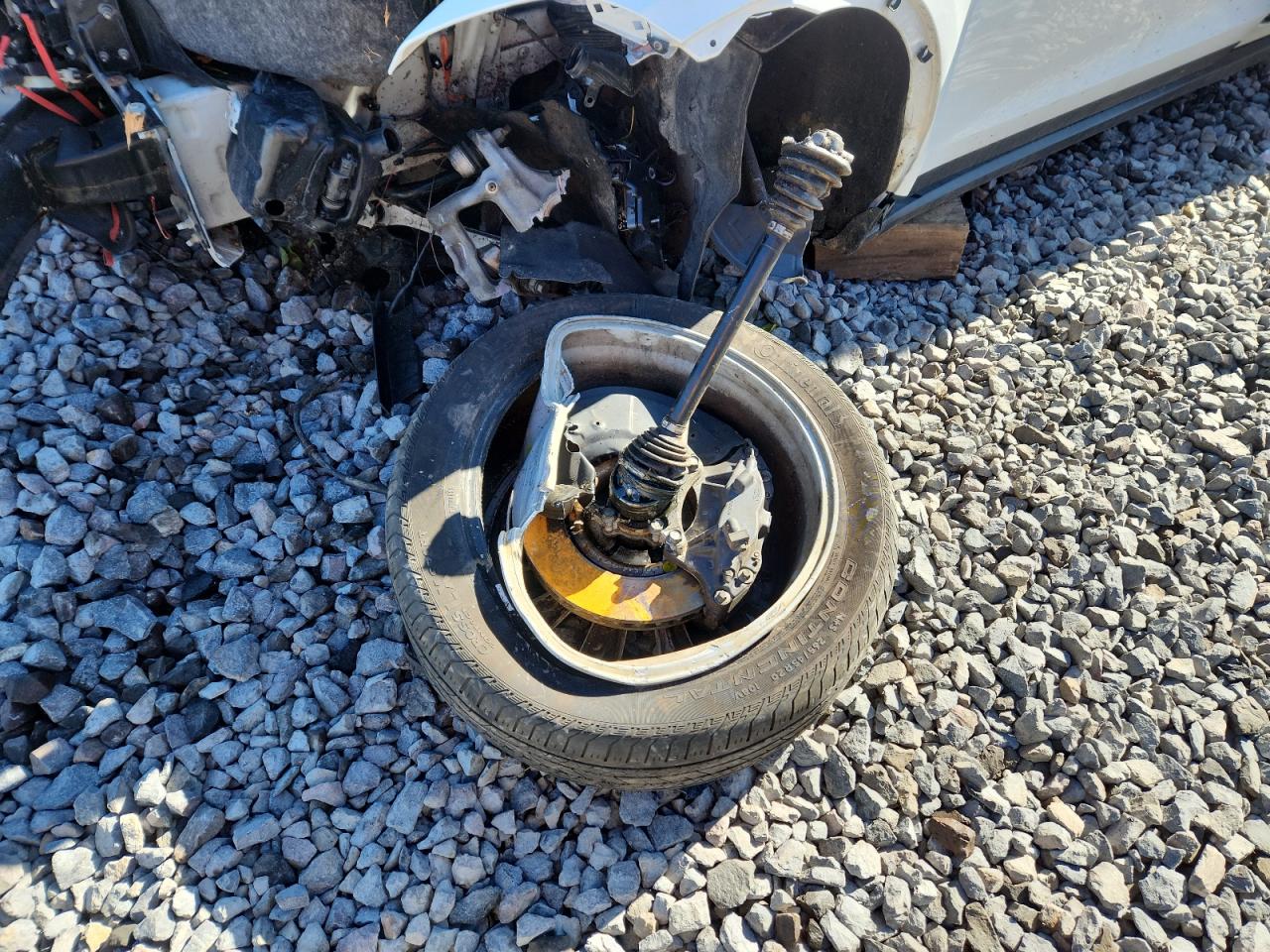 2018 Tesla Model X VIN: 5YJXCDE21JF101882 Lot: 92104005