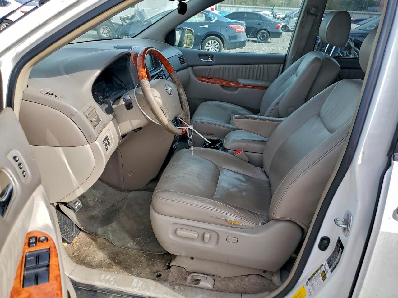 2008 Toyota Sienna Xle VIN: 5TDZK22C88S170409 Lot: 93742695