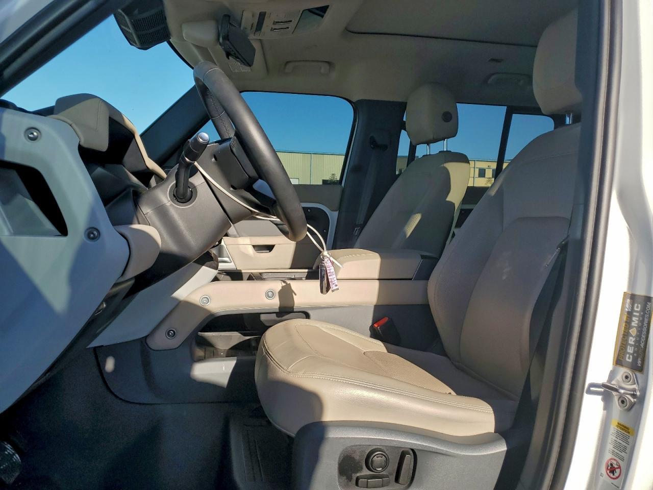 2024 Land Rover Defender 110 S VIN: SALEJ7EX9R2274647 Lot: 92290225