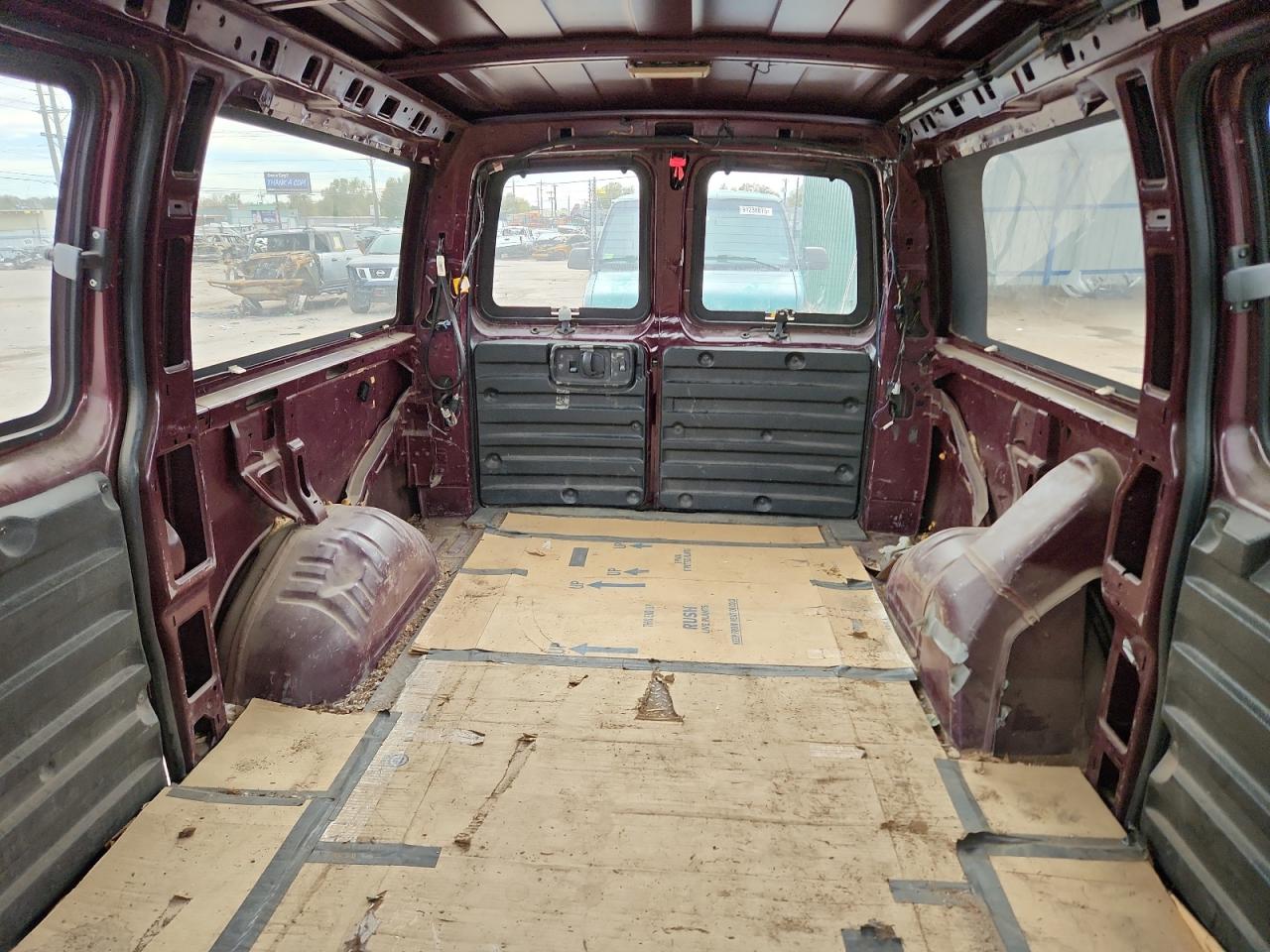 2005 Chevrolet Express G1500 VIN: 1GCFH15T951232092 Lot: 85413685