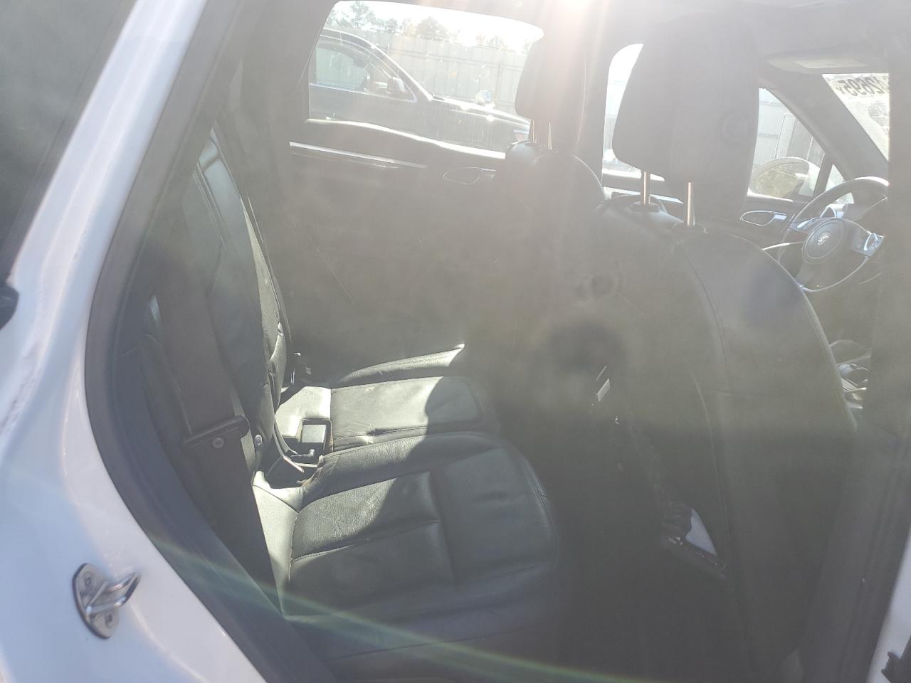 2012 Porsche Cayenne VIN: WP1AA2A25CLA10909 Lot: 91642695