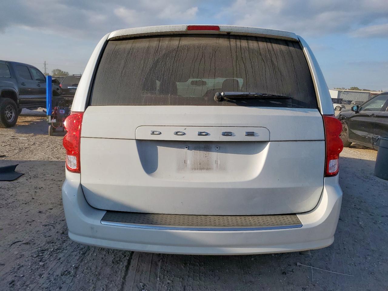 2016 Dodge Grand Caravan Sxt VIN: 2C4RDGCG3GR324590 Lot: 93335595