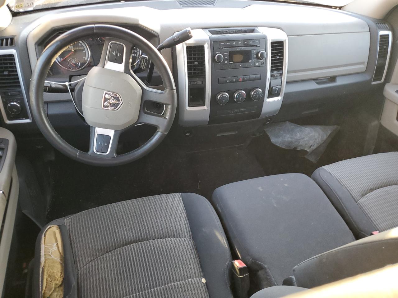 2009 Dodge Ram 1500 VIN: 1D3HB13T09S721095 Lot: 92312105