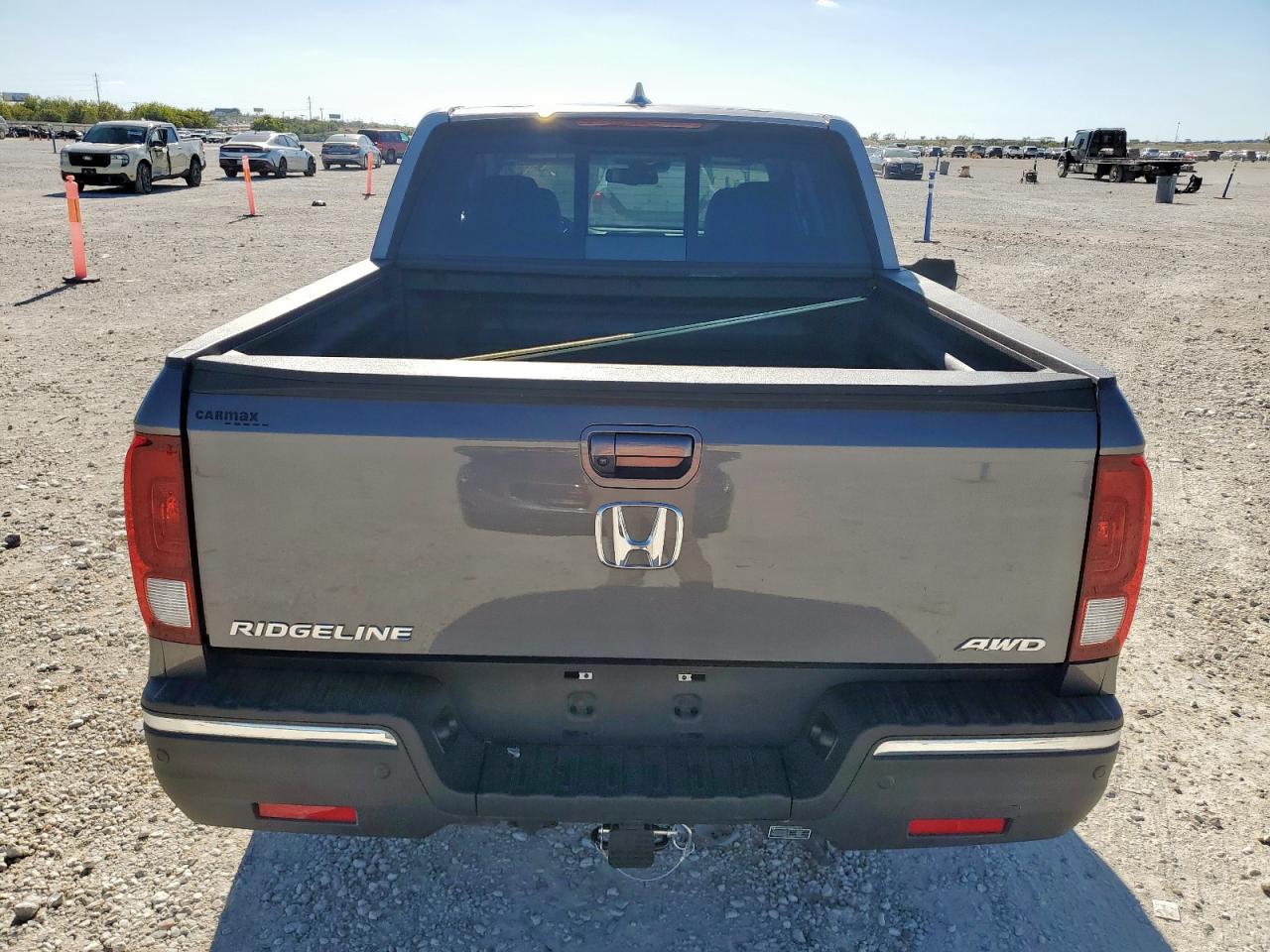 2020 Honda Ridgeline Rtl VIN: 5FPYK3F72LB011792 Lot: 92596075