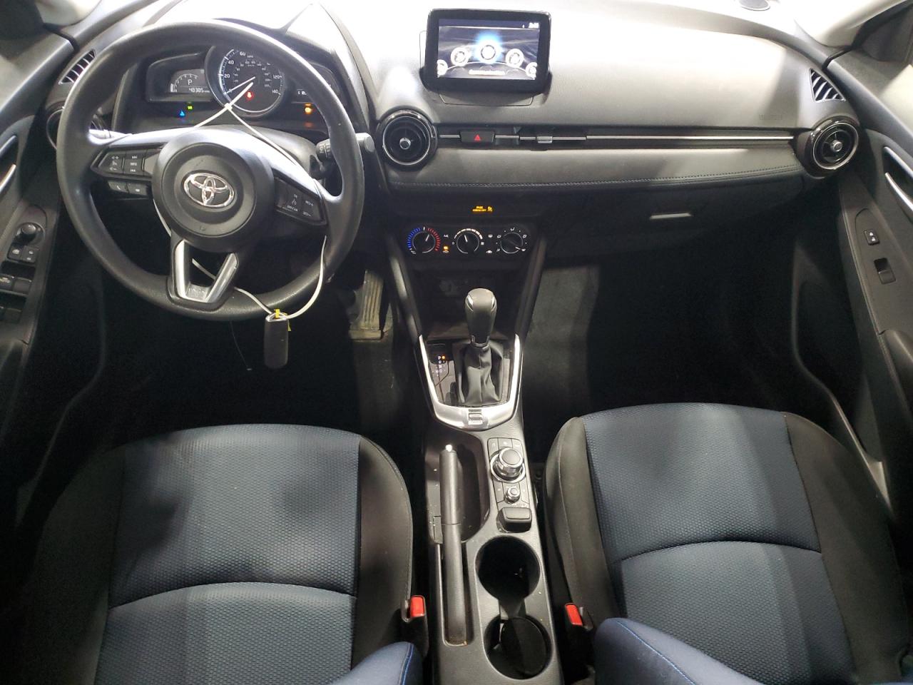 2020 Toyota Yaris Le VIN: 3MYDLBJV0LY702281 Lot: 92993485