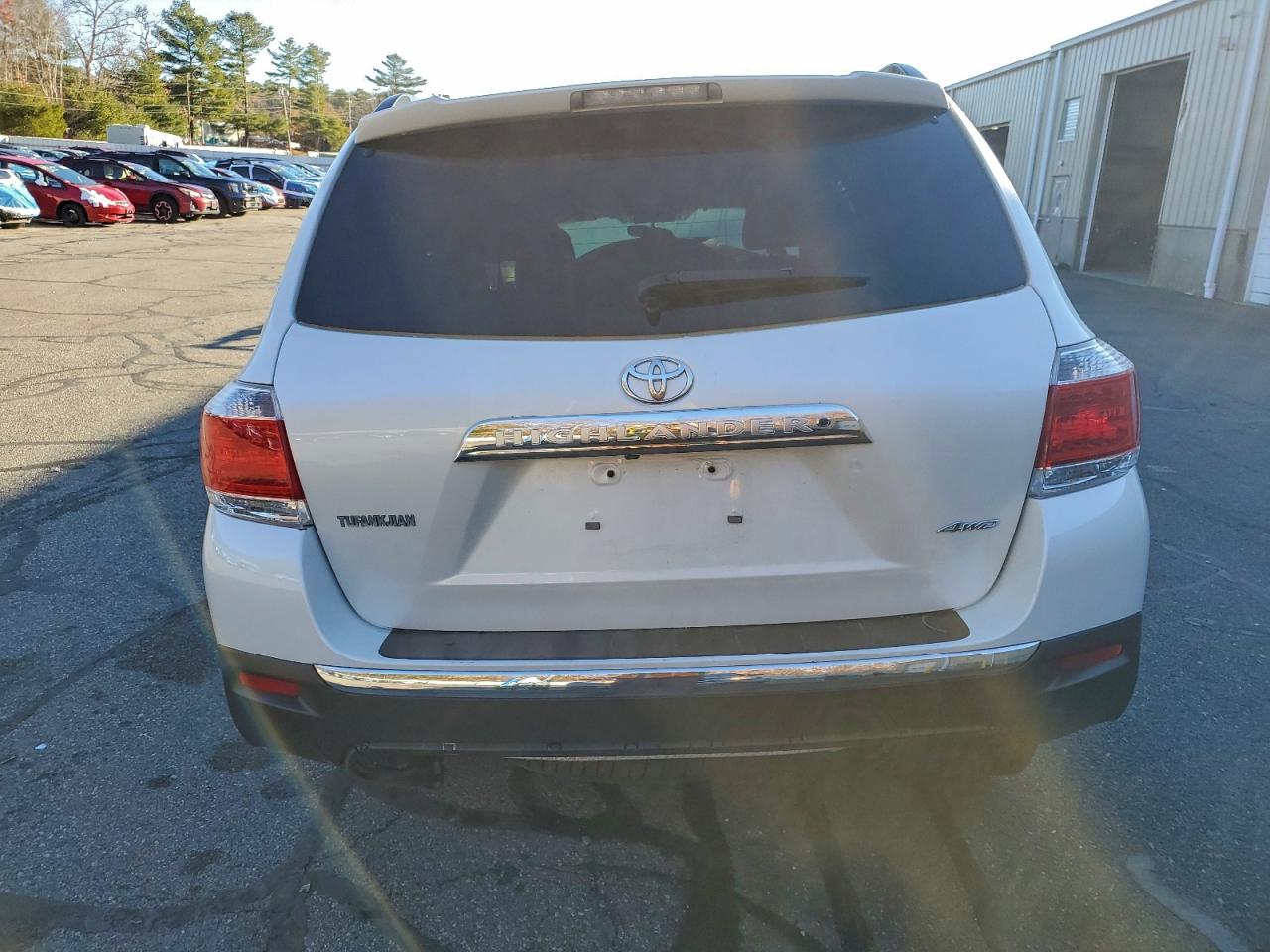 2013 Toyota Highlander Base VIN: 5TDBK3EH7DS177649 Lot: 94235165