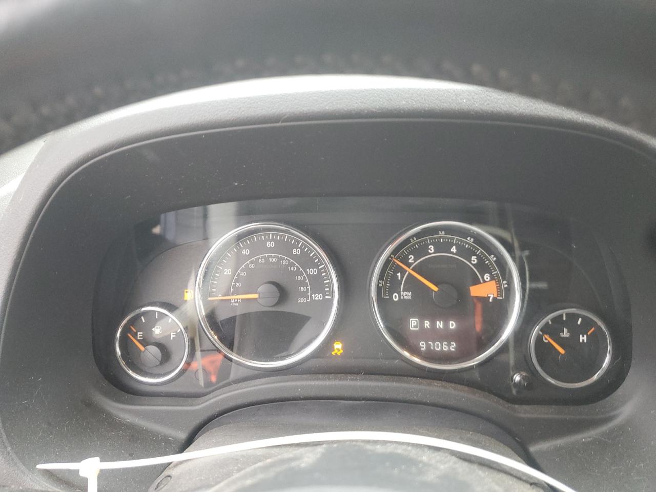 2015 Jeep Compass Latitude VIN: 1C4NJDEB9FD332962 Lot: 92394185