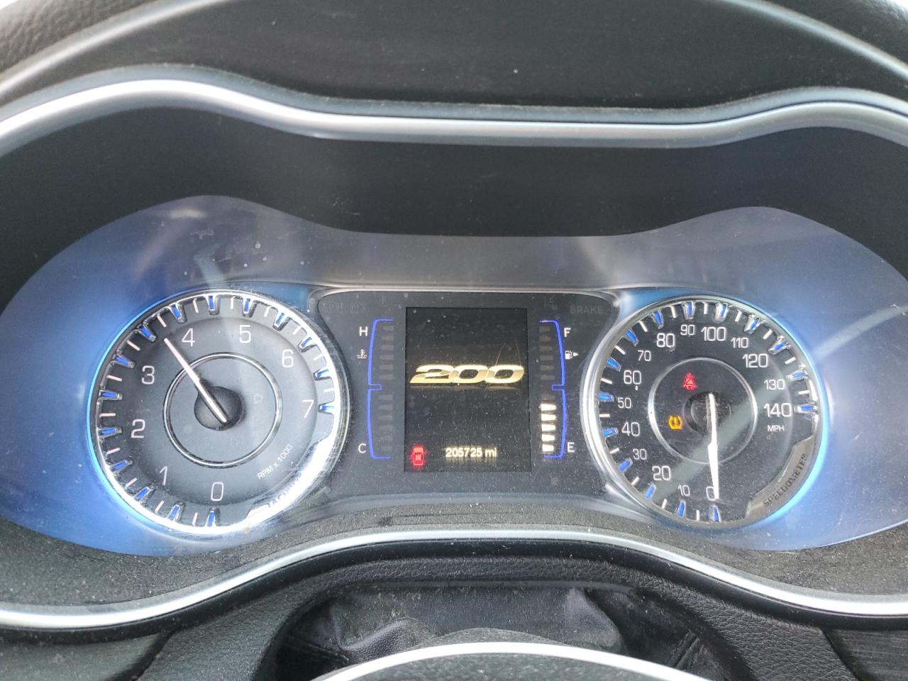 2015 Chrysler 200 Limited VIN: 1C3CCCAB3FN703940 Lot: 93250935