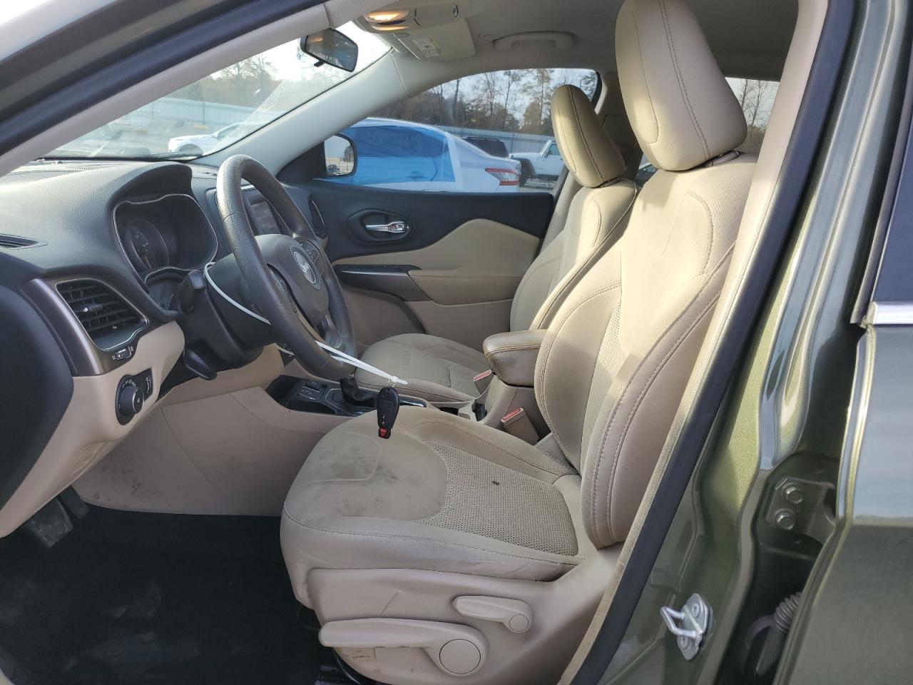 2019 Jeep Cherokee Latitude VIN: 1C4PJLCB7KD423101 Lot: 92656925