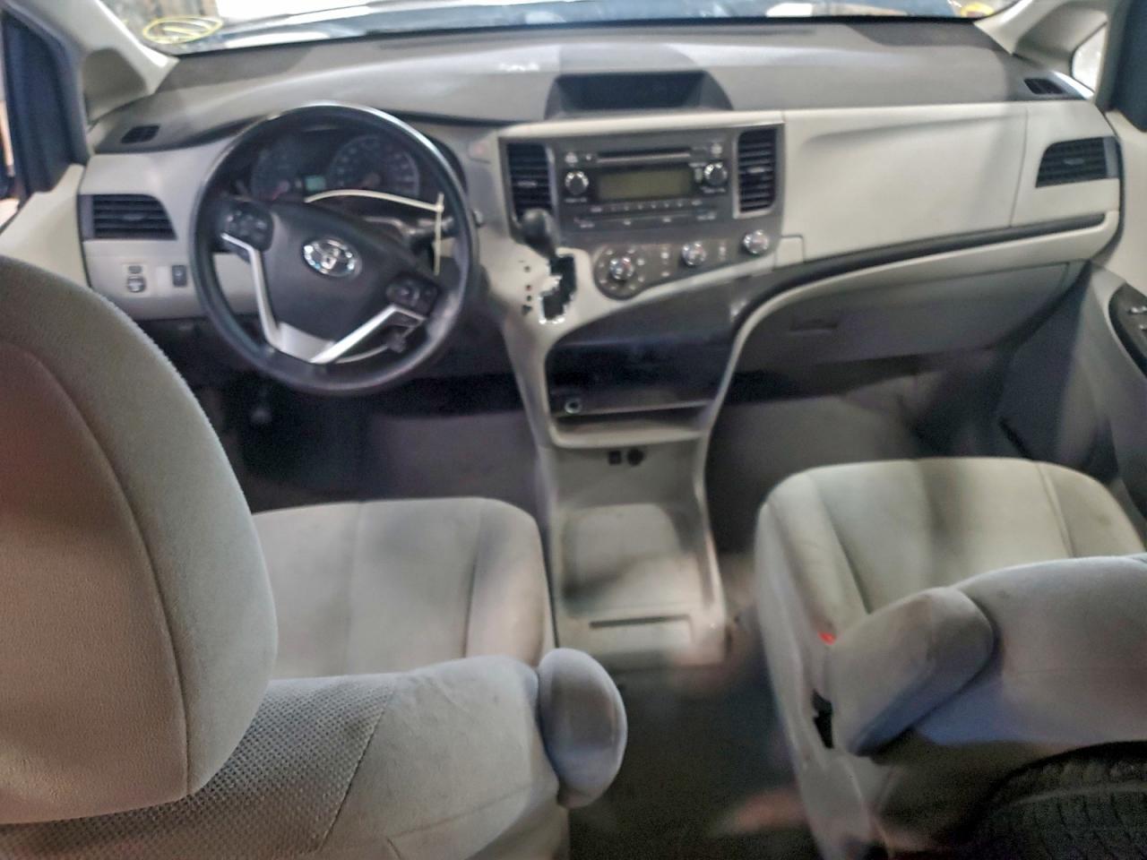 2011 Toyota Sienna VIN: 5TDZK3DC9BS094242 Lot: 94259735