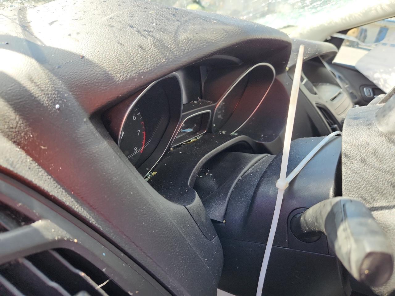 2016 Ford Focus Se VIN: 1FADP3F20GL221930 Lot: 93491455