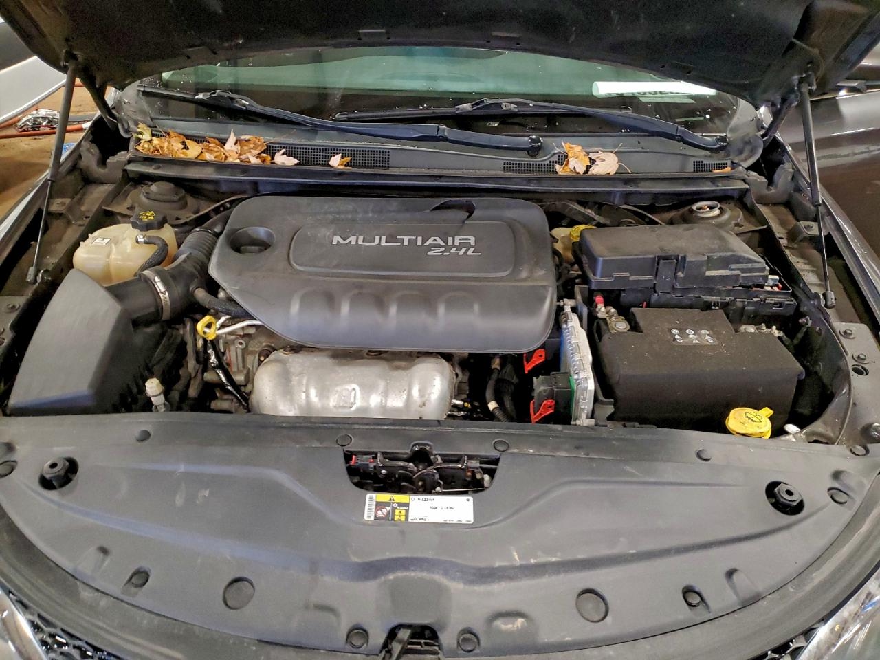 2015 Chrysler 200 Limited VIN: 1C3CCCAB1FN513151 Lot: 94392305