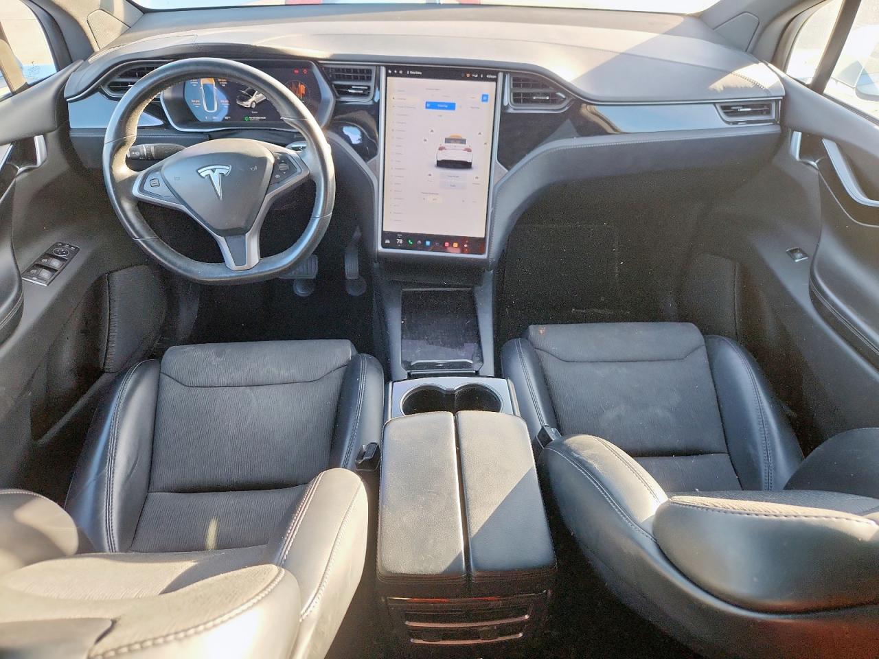 2018 Tesla Model X VIN: 5YJXCDE25JF133847 Lot: 91879515