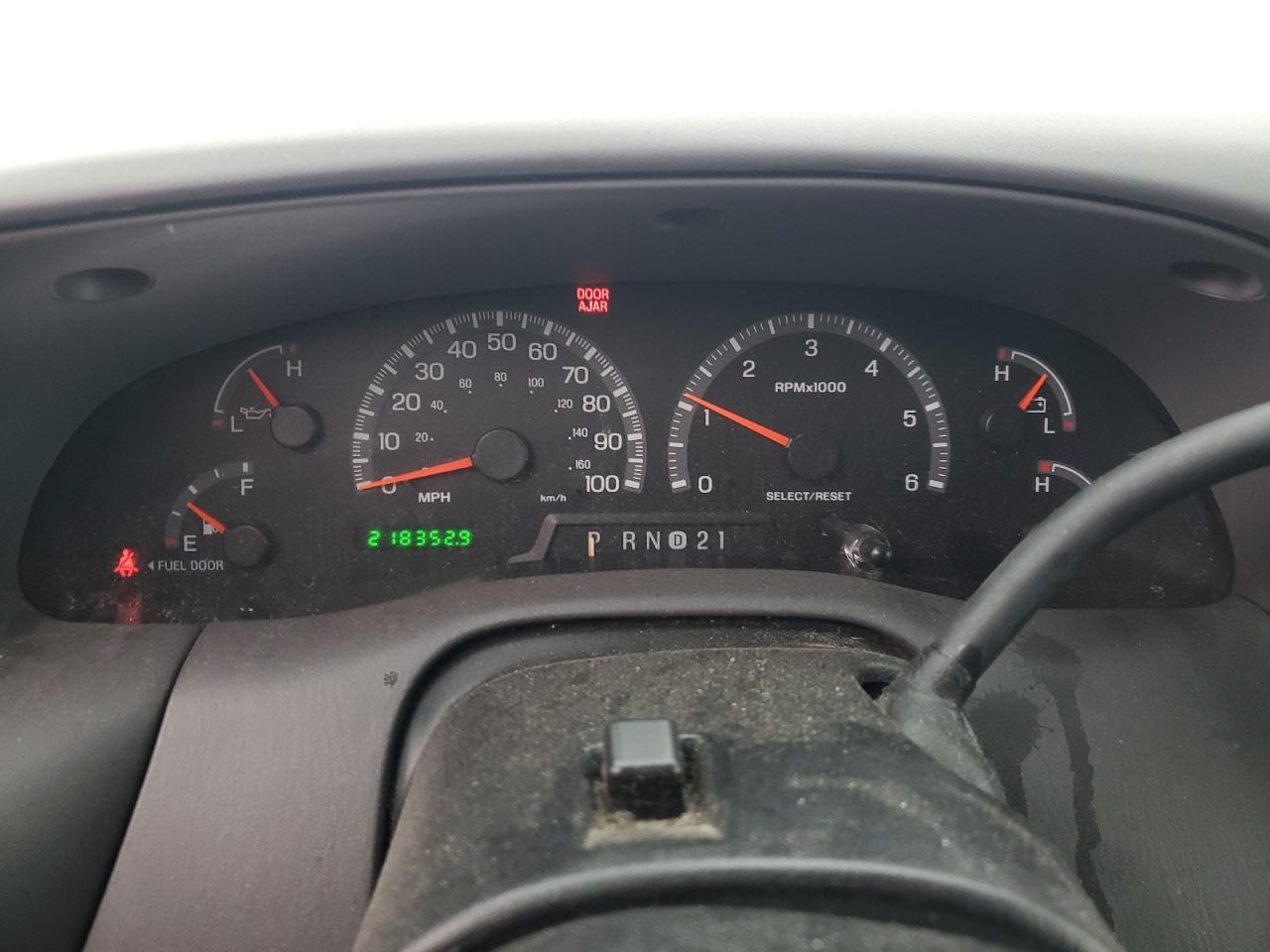 2000 Ford F150 VIN: 1FTRX18L3YNB97512 Lot: 91946045