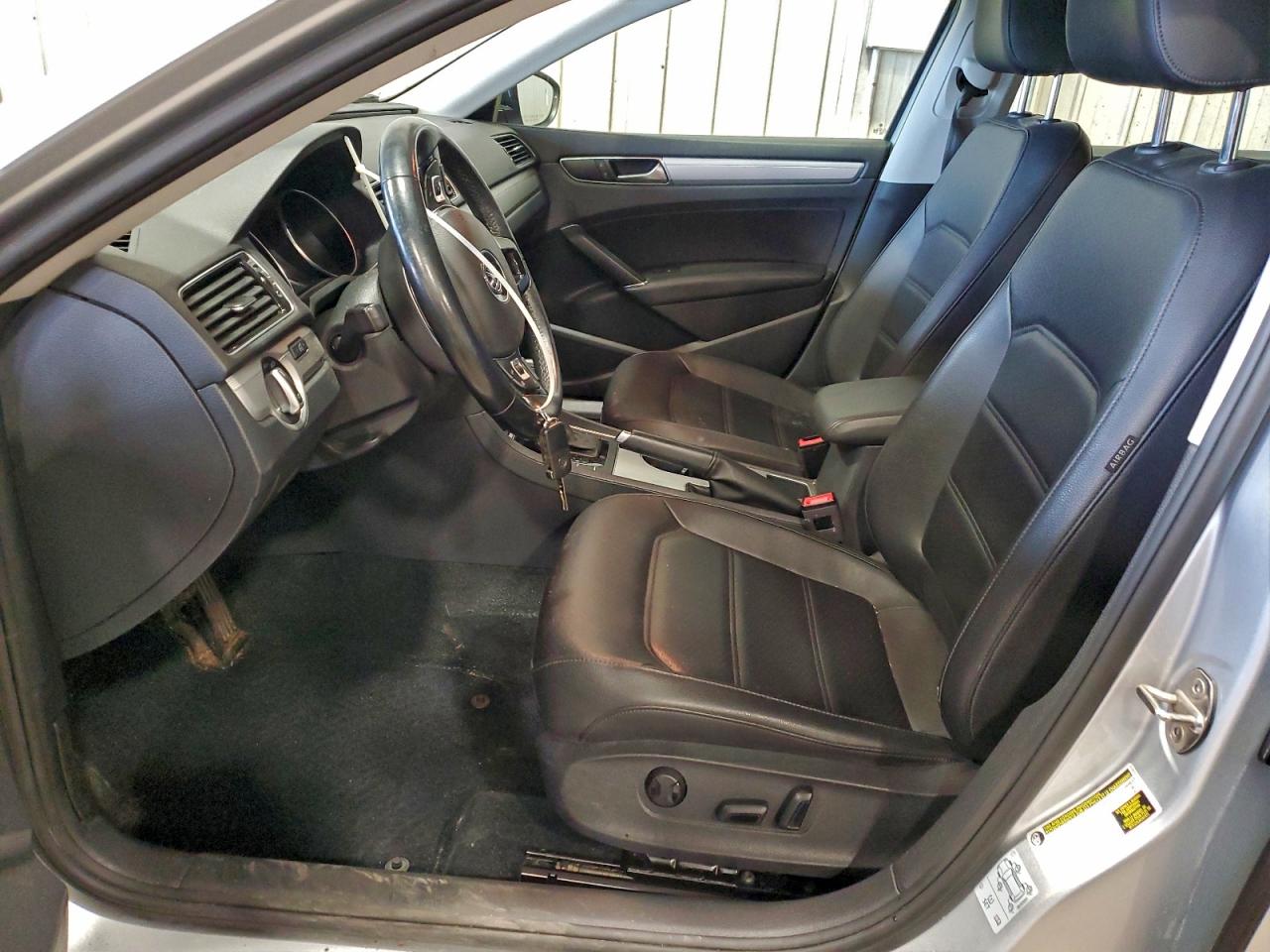 2019 Volkswagen Passat Wolfsburg VIN: 1VWLA7A30KC002082 Lot: 94389485