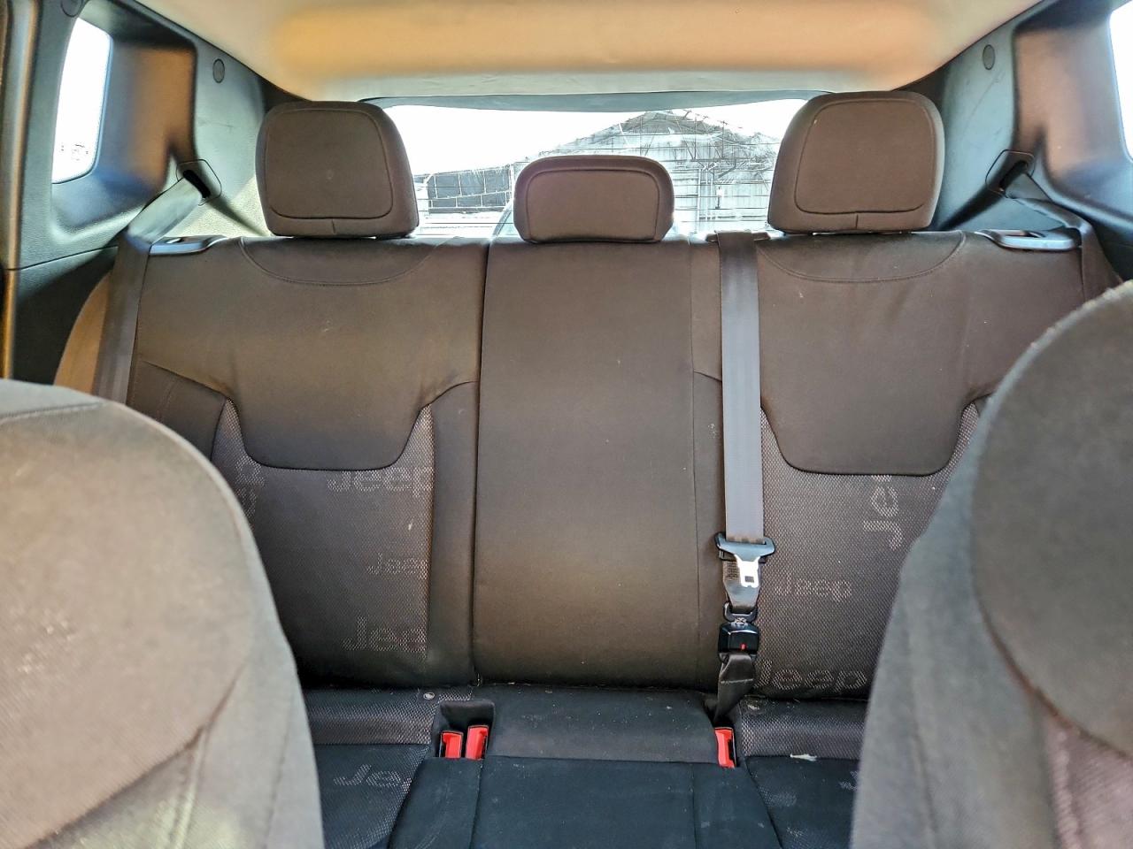 2015 Jeep Renegade Sport VIN: ZACCJAAT0FPB64545 Lot: 93723445