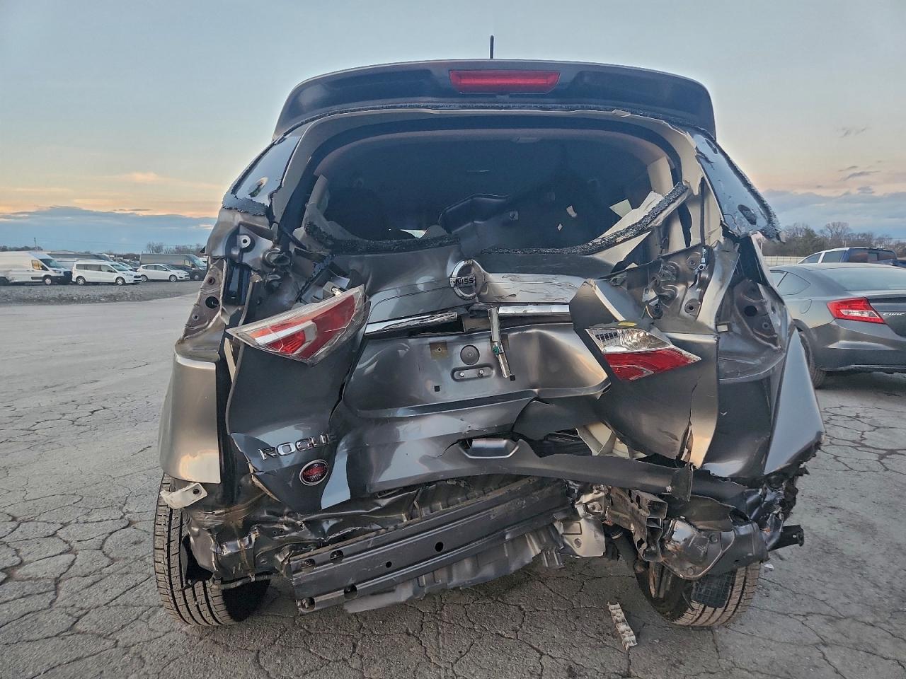 2016 Nissan Rogue S VIN: KNMAT2MT4GP664332 Lot: 94269595