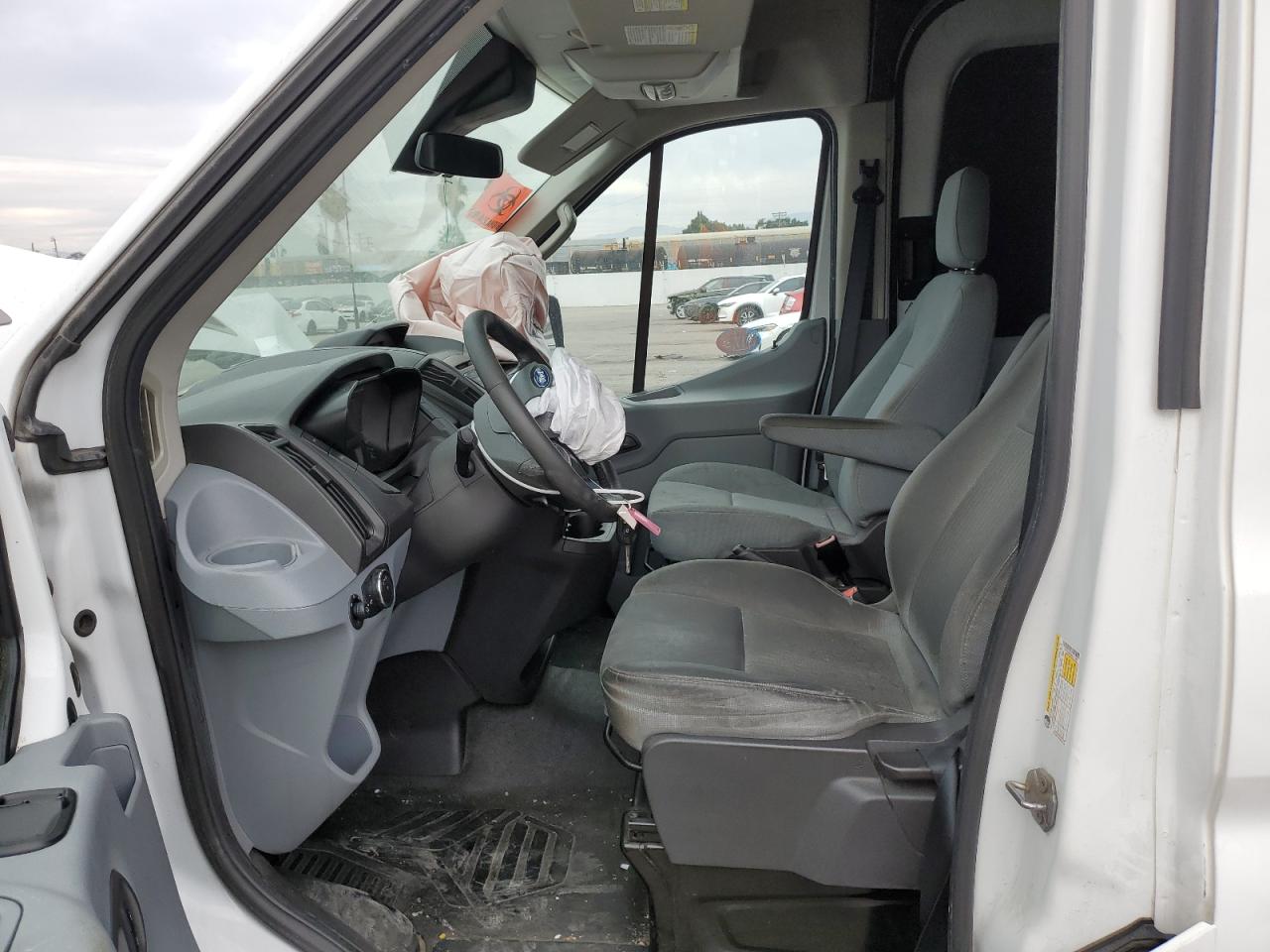 2016 Ford Transit Delivery Van VIN: 1FTYR2CM3GKA17490 Lot: 92469935