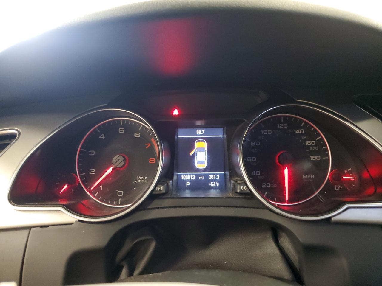 2010 Audi A5 Premium Plus VIN: WAUCKAFR6AA027392 Lot: 93135855