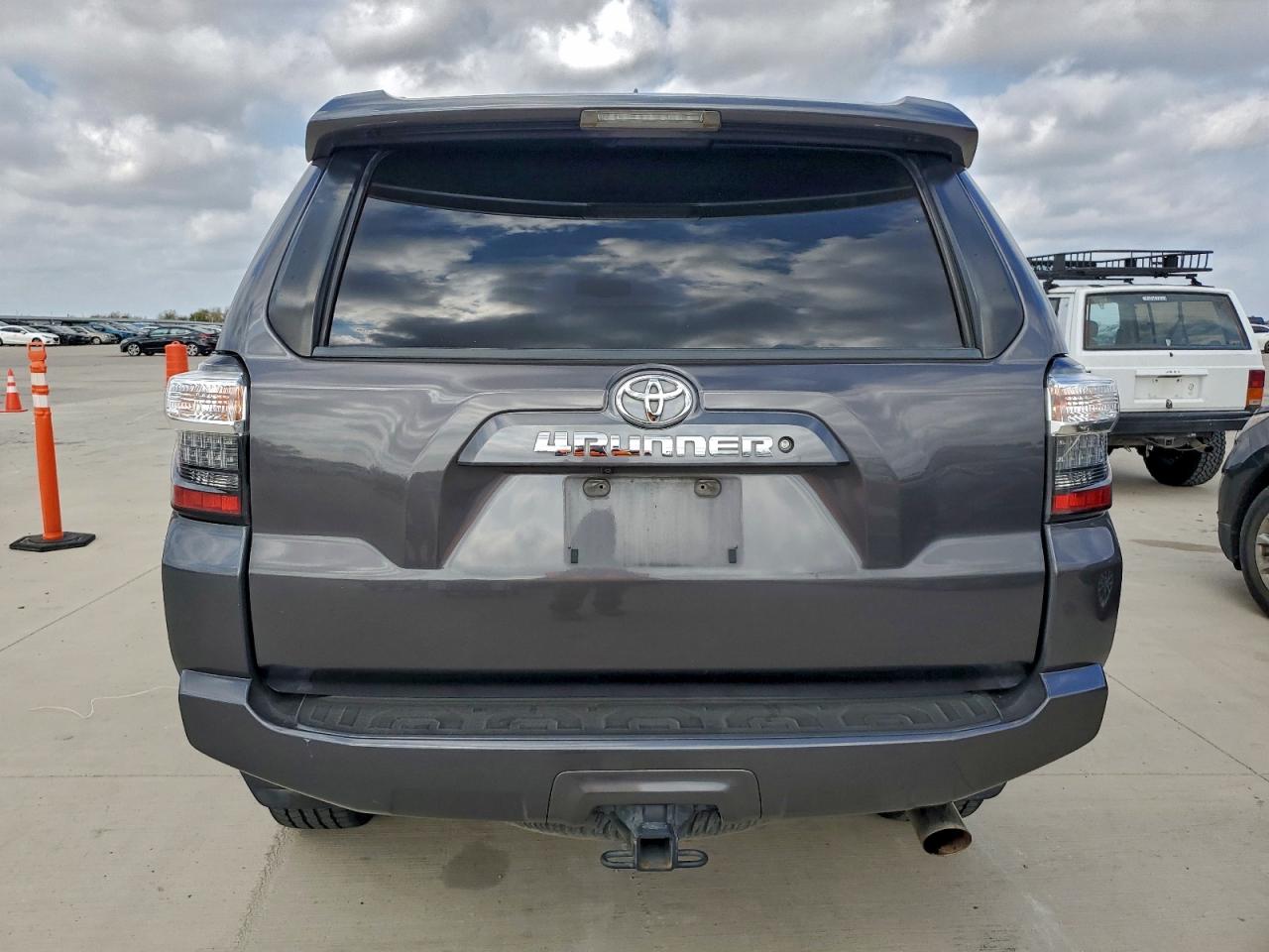 2018 Toyota 4Runner Sr5 VIN: JTEZU5JR7J5184018 Lot: 93309235