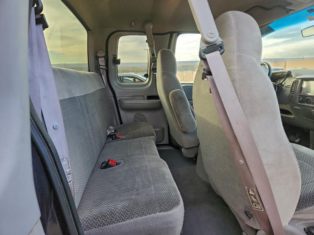 1999 Ford F150 VIN: 1FTRX17L1XKA68556 Lot: 93656445