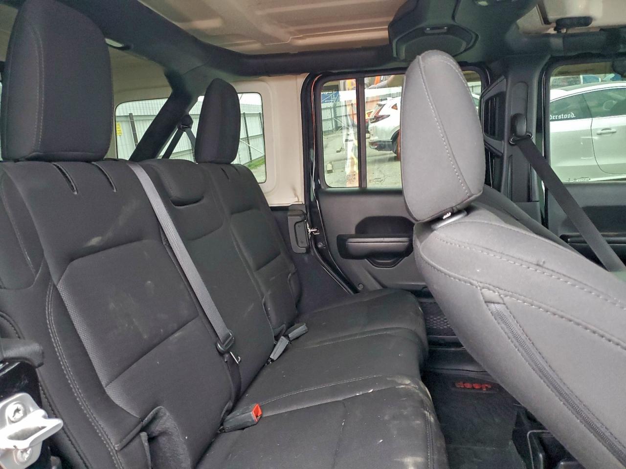 2020 Jeep Wrangler Unlimited Sport VIN: 1C4HJXDG2LW170586 Lot: 93826015