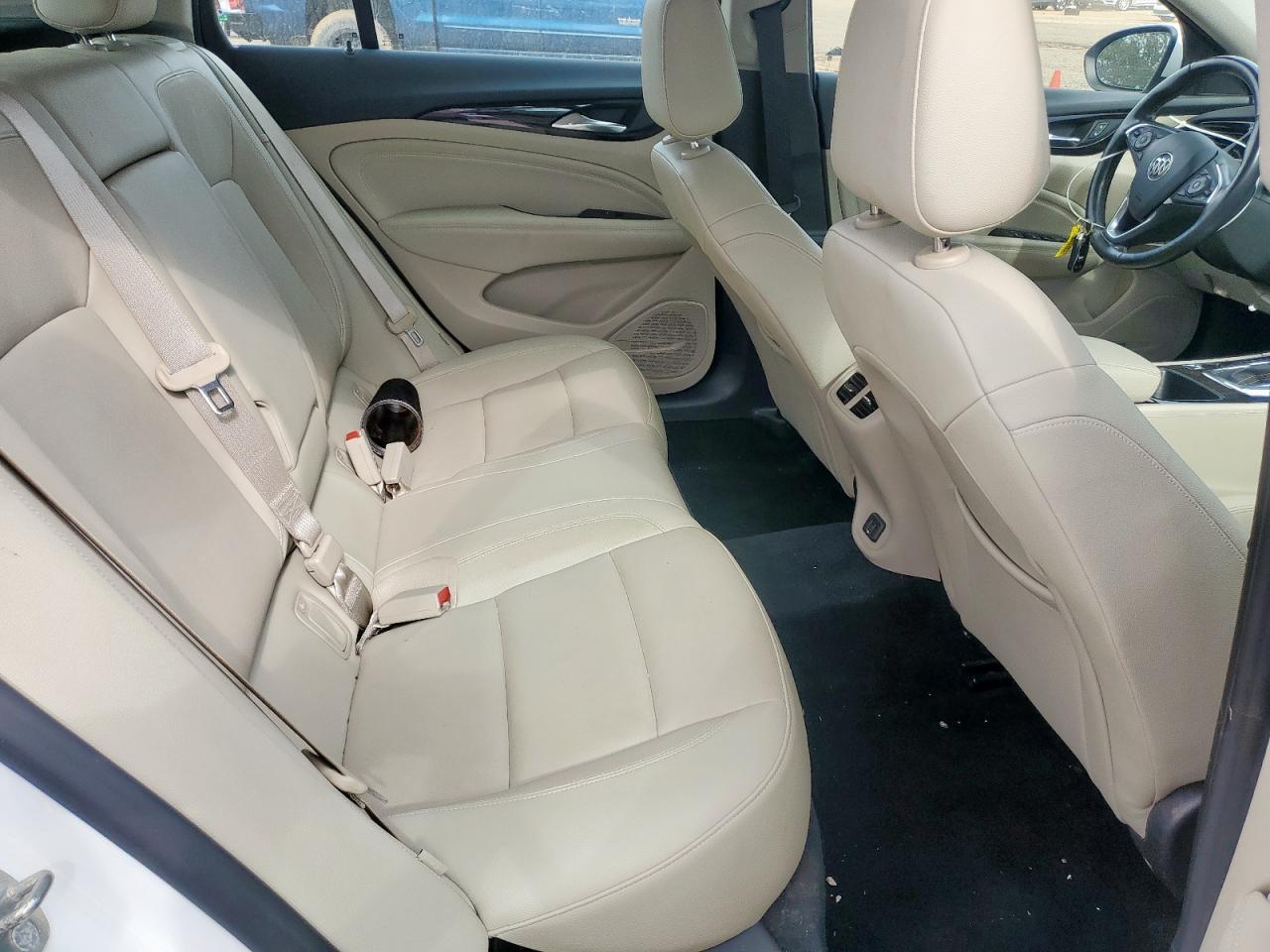 2019 Buick Regal Essence VIN: W04GP6SXXK1035286 Lot: 93632635