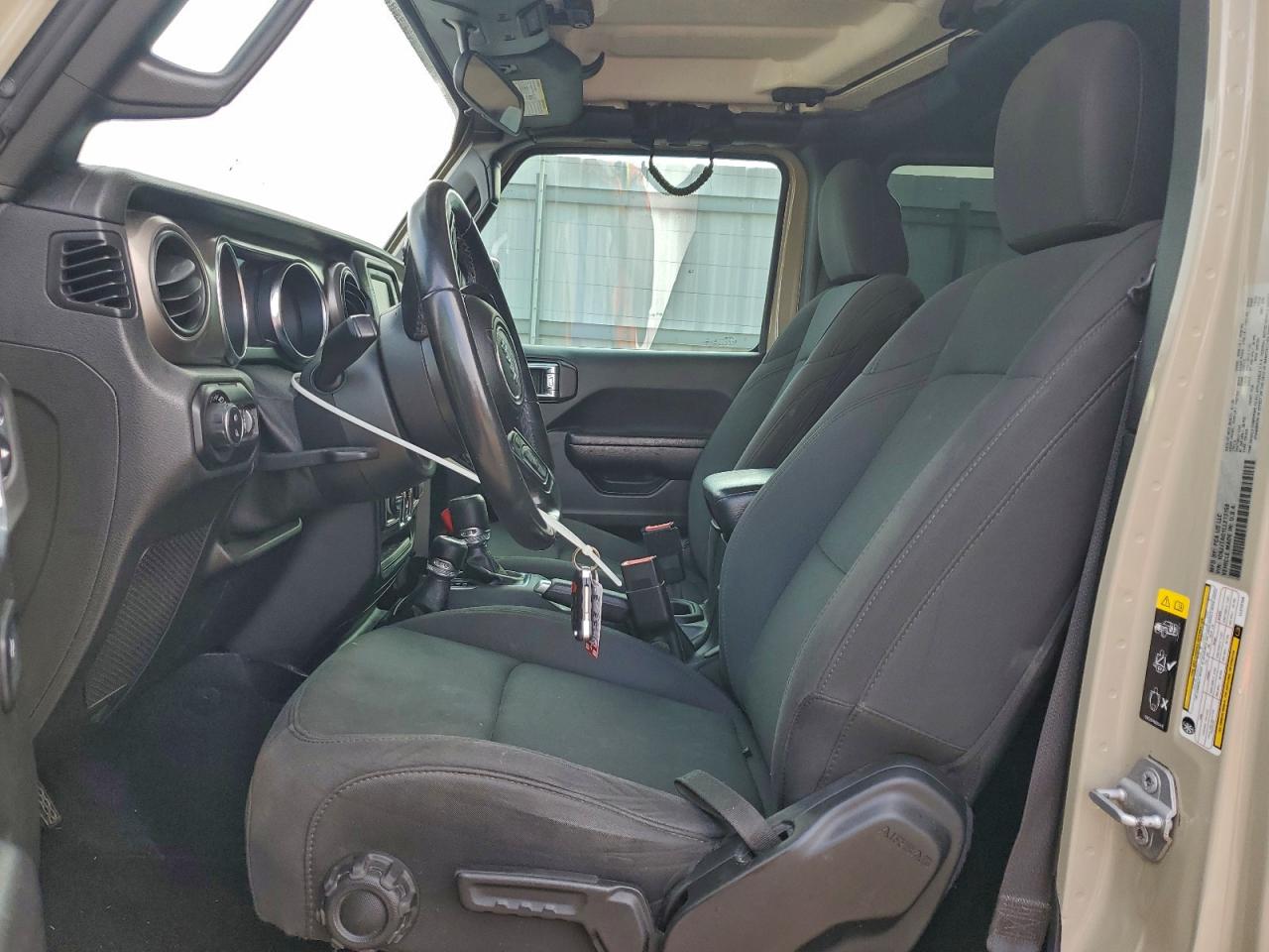 2020 Jeep Gladiator Sport VIN: 1C6JJTAG1LL213158 Lot: 92884025