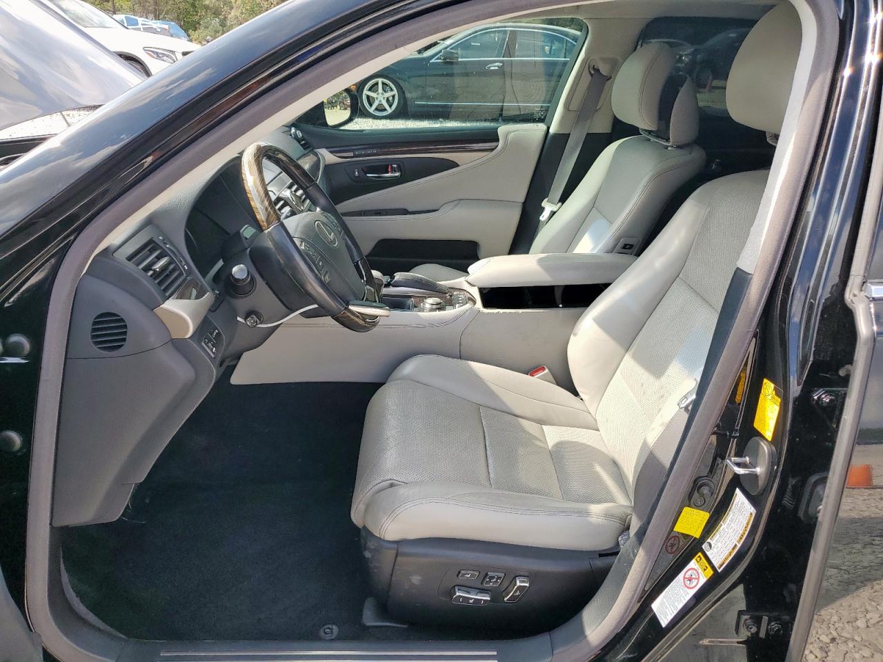 2014 Lexus Ls 460L VIN: JTHGL1EF9E5052020 Lot: 92127755