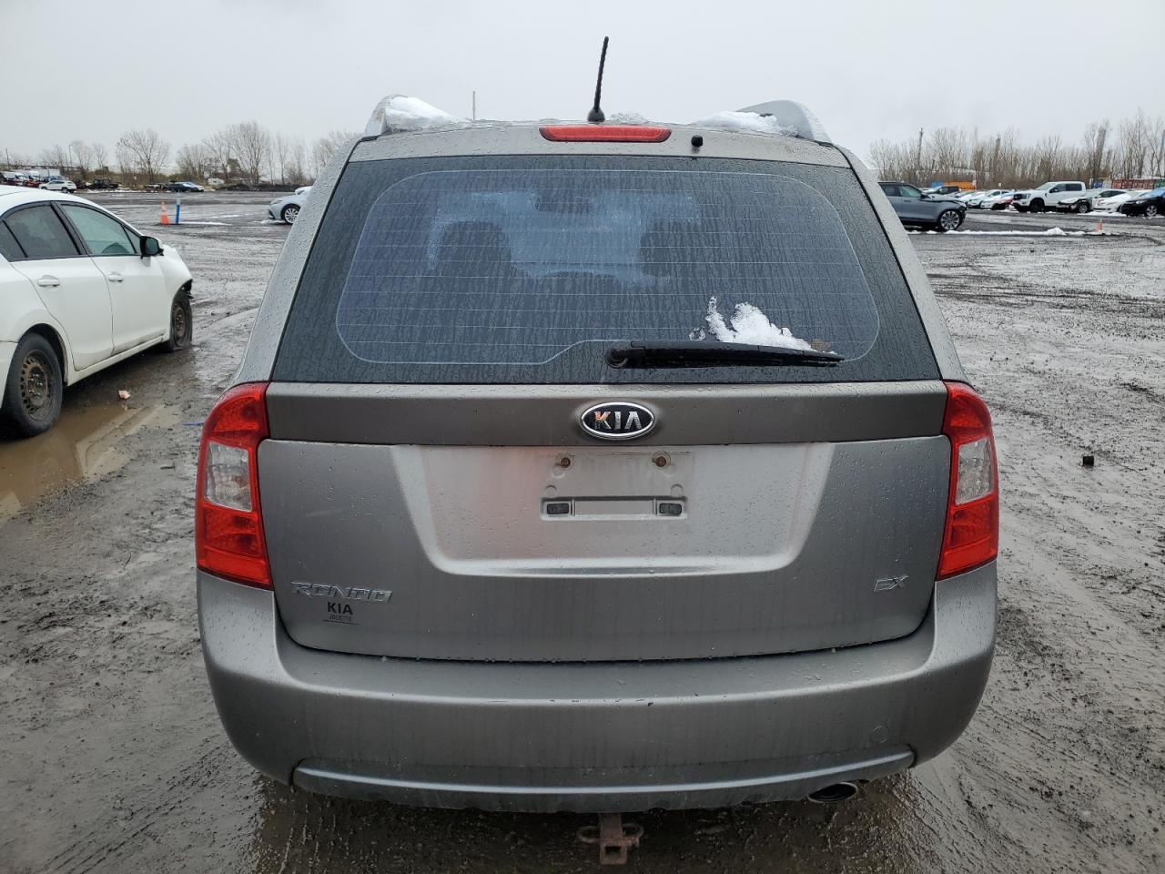 2012 Kia Rondo VIN: KNAHH8A89C7376218 Lot: 92784475