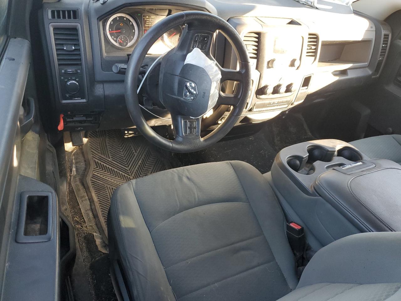 2013 Ram 1500 St VIN: 3C6JR6AG1DG576875 Lot: 92102125