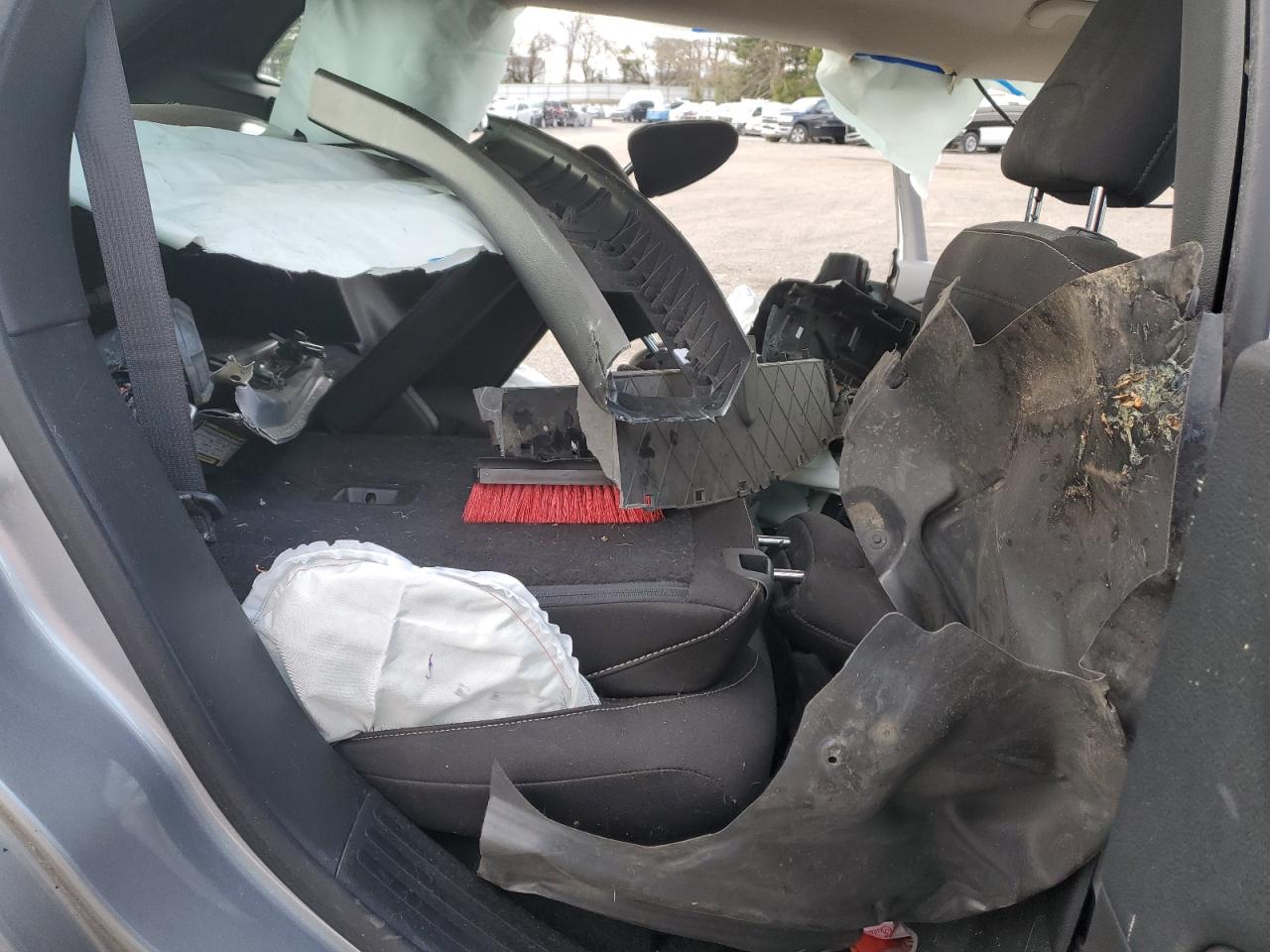 2015 Jeep Cherokee Sport VIN: 1C4PJLAB2FW762099 Lot: 91863455