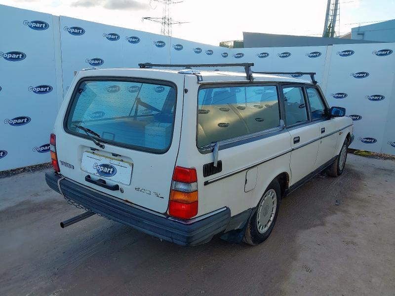 1989 VOLVO 240 GL AUTO 