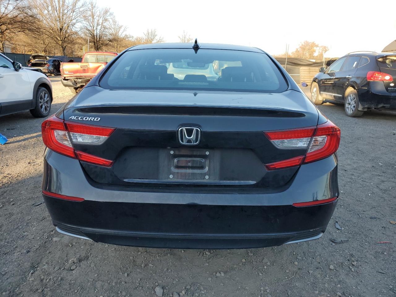 2018 Honda Accord Exl VIN: 1HGCV1F52JA244799 Lot: 92453885