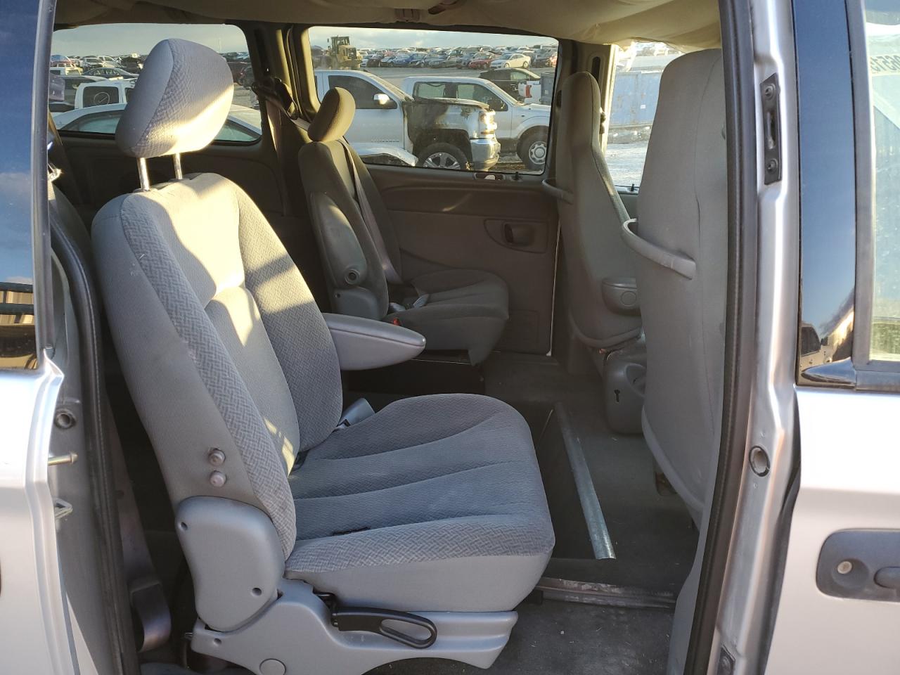 2005 Dodge Grand Caravan Se VIN: 1D4GP24R25B101618 Lot: 90896515