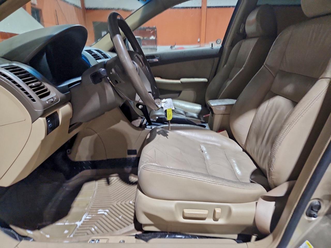 2003 Honda Accord Ex VIN: 1HGCM56613A814085 Lot: 94294245