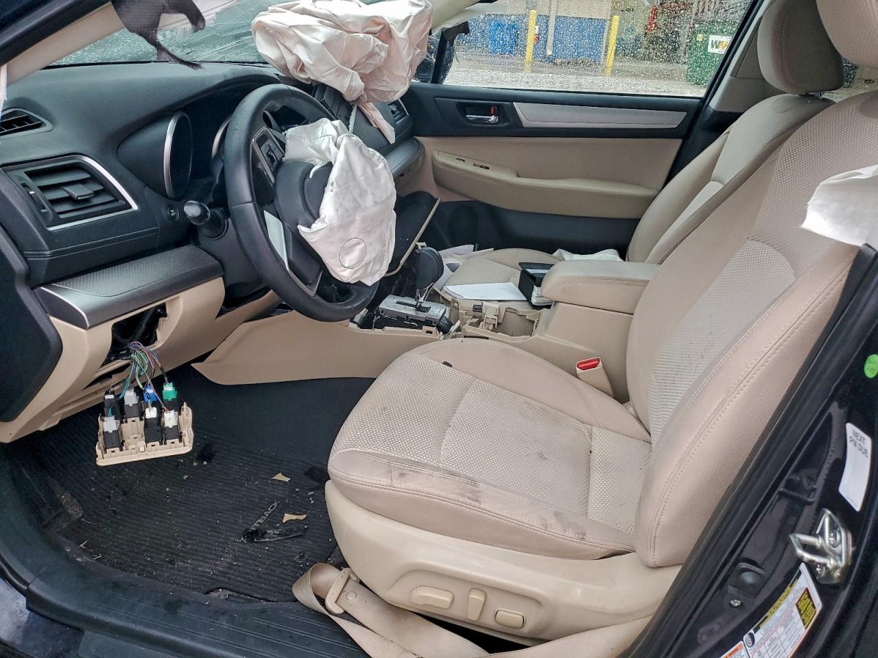 2018 Subaru Outback 2.5I Premium VIN: 4S4BSAFC4J3372477 Lot: 94092515